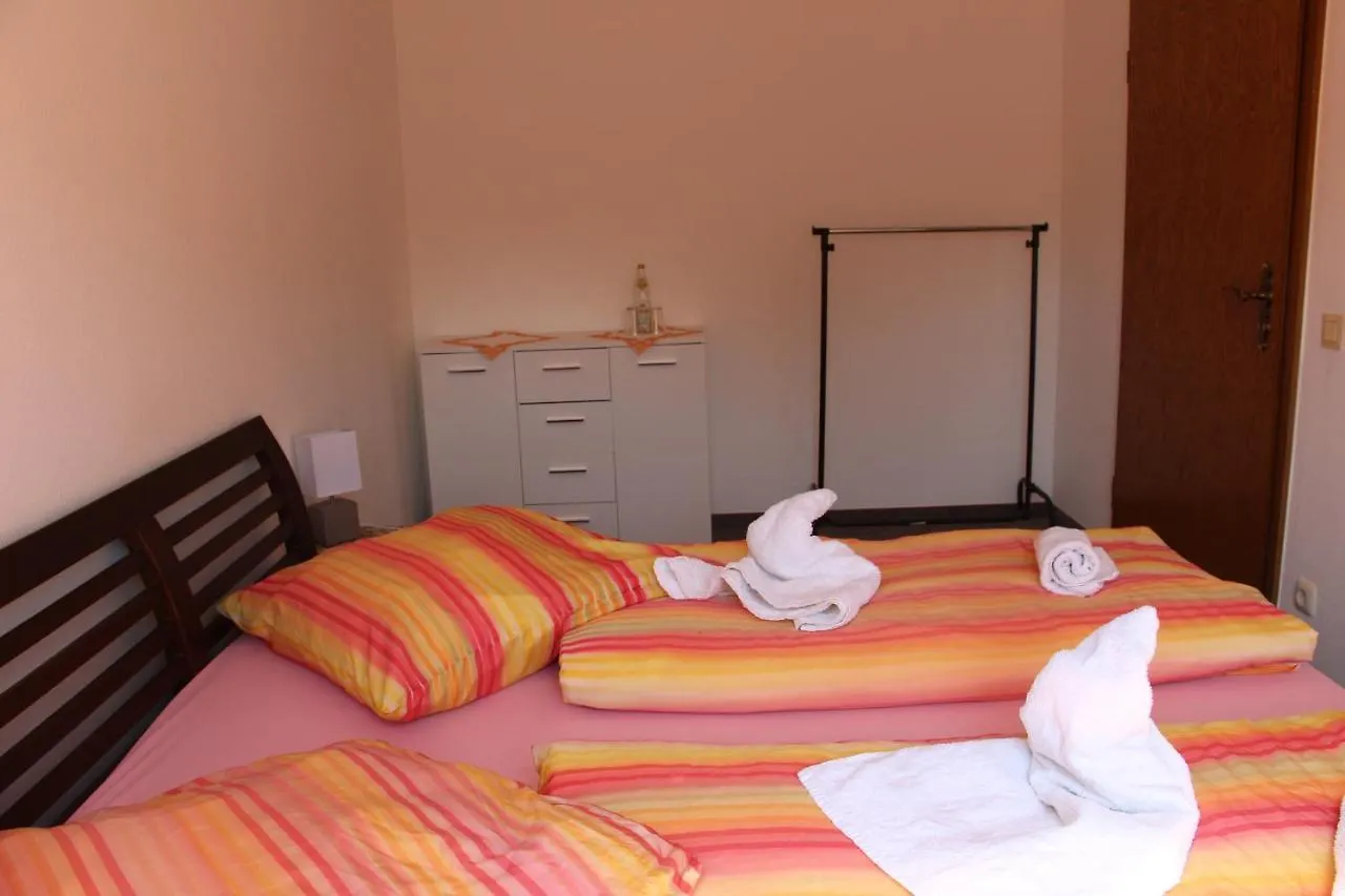 Inn Gasthof Gruner Baum Bayreuth Germany